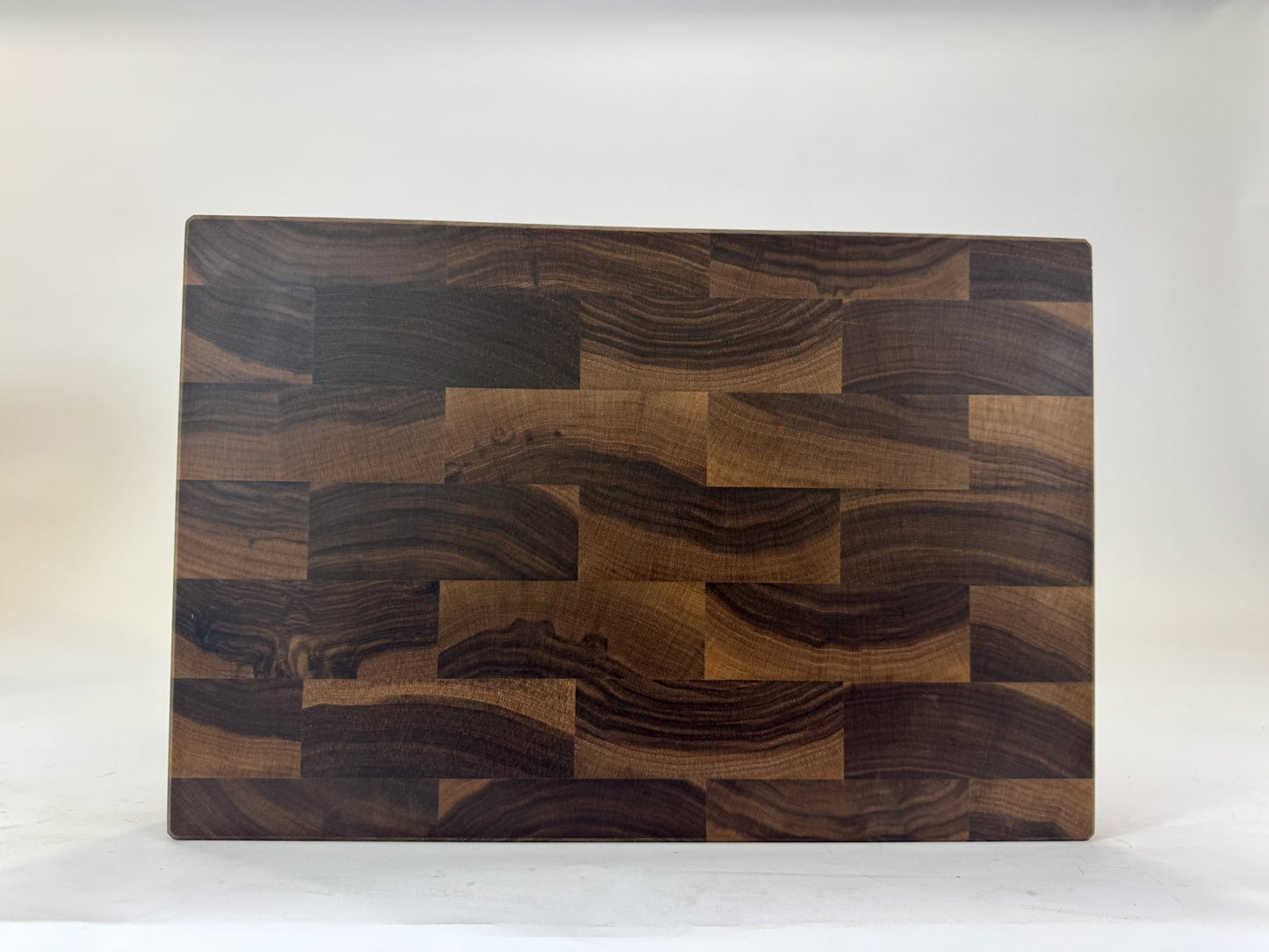 816 Walnut 18" x 12" x 2"