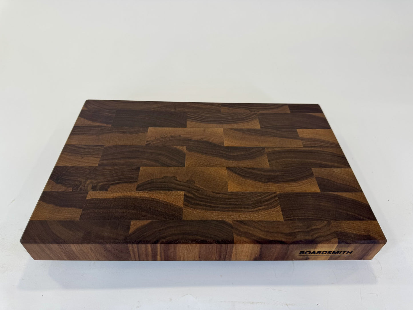 816 Walnut 18" x 12" x 2"