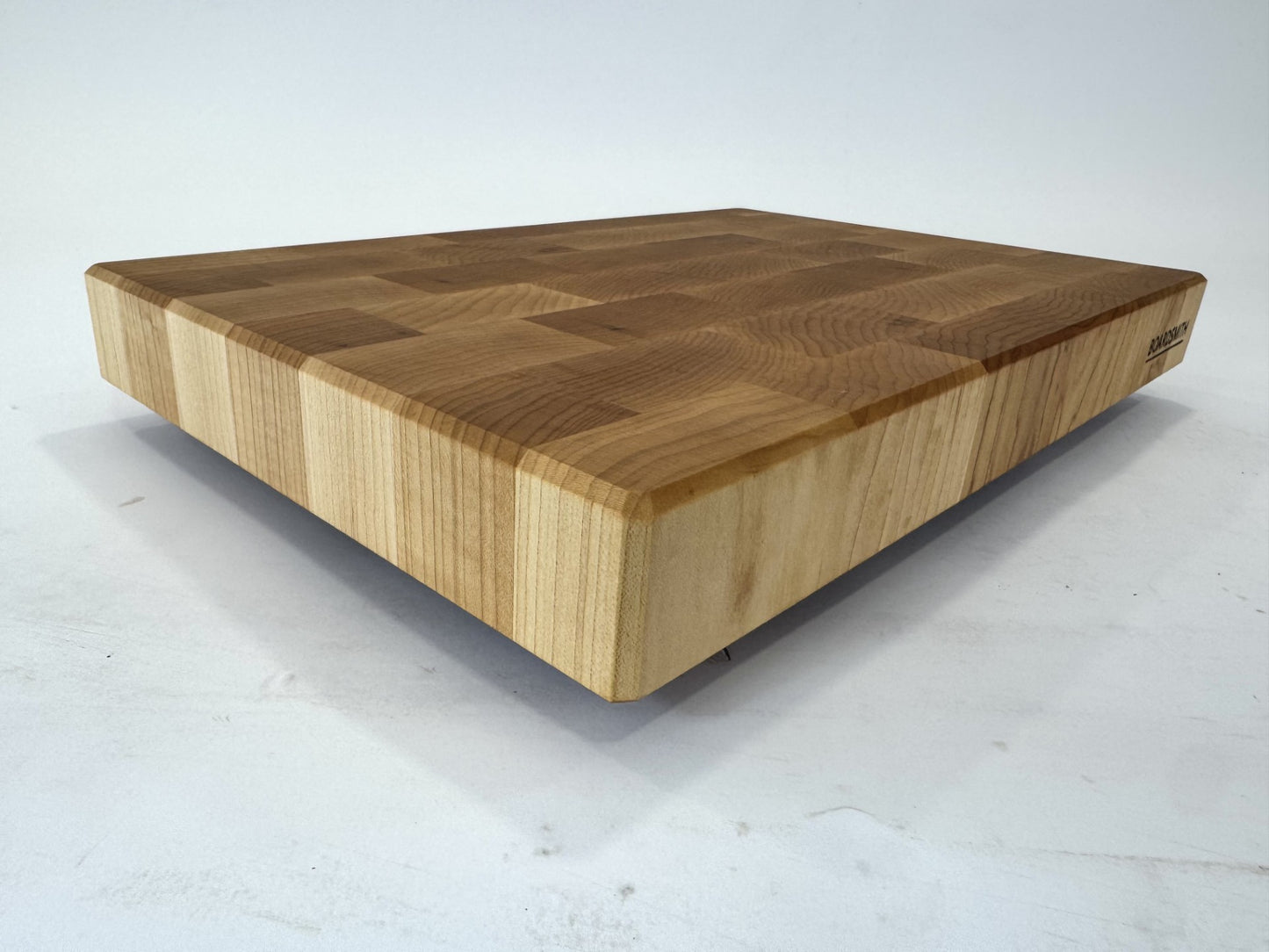 817 Maple 18 x 12 x 2