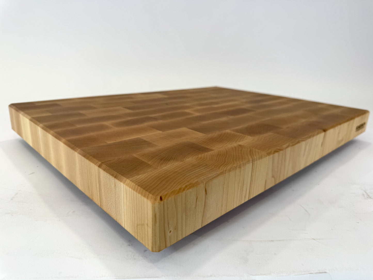 820 Maple 24 x 18 x2