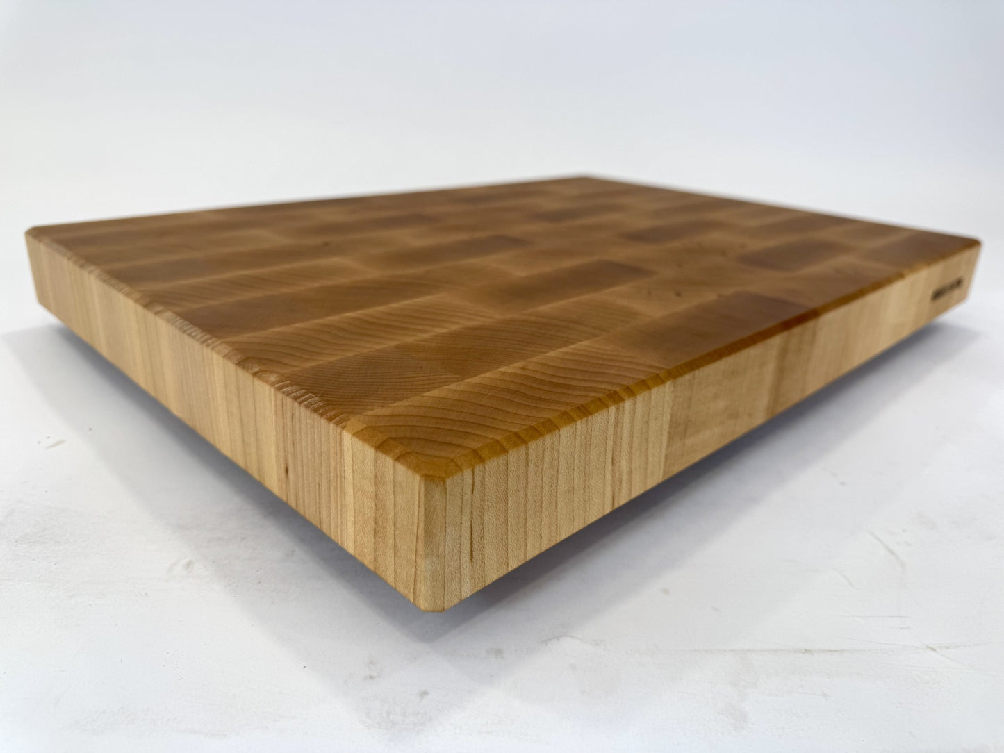 823 Maple 22 x 16 x 2 One-Off