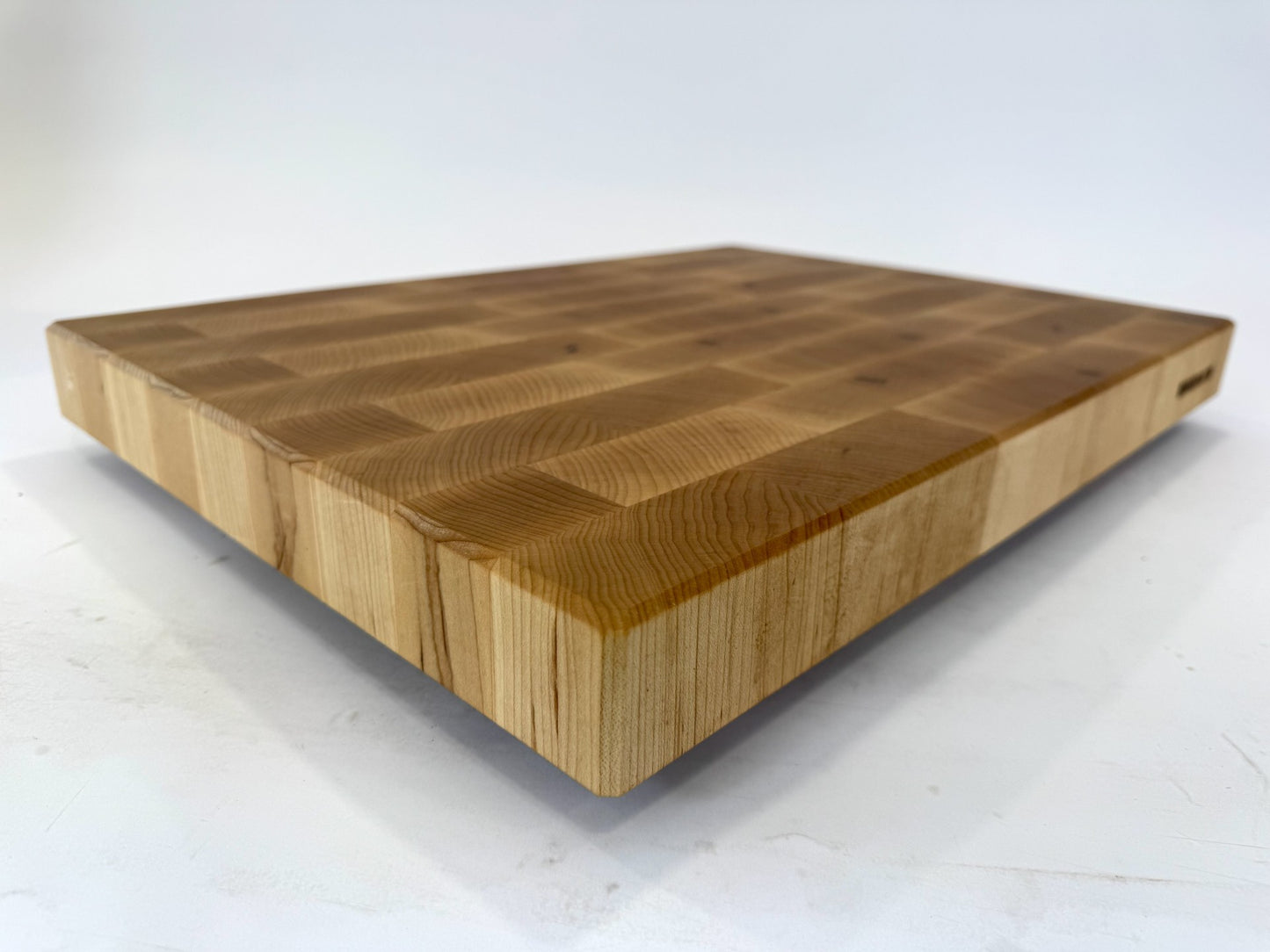 824 Maple 22 x 16 x 2 One-Off
