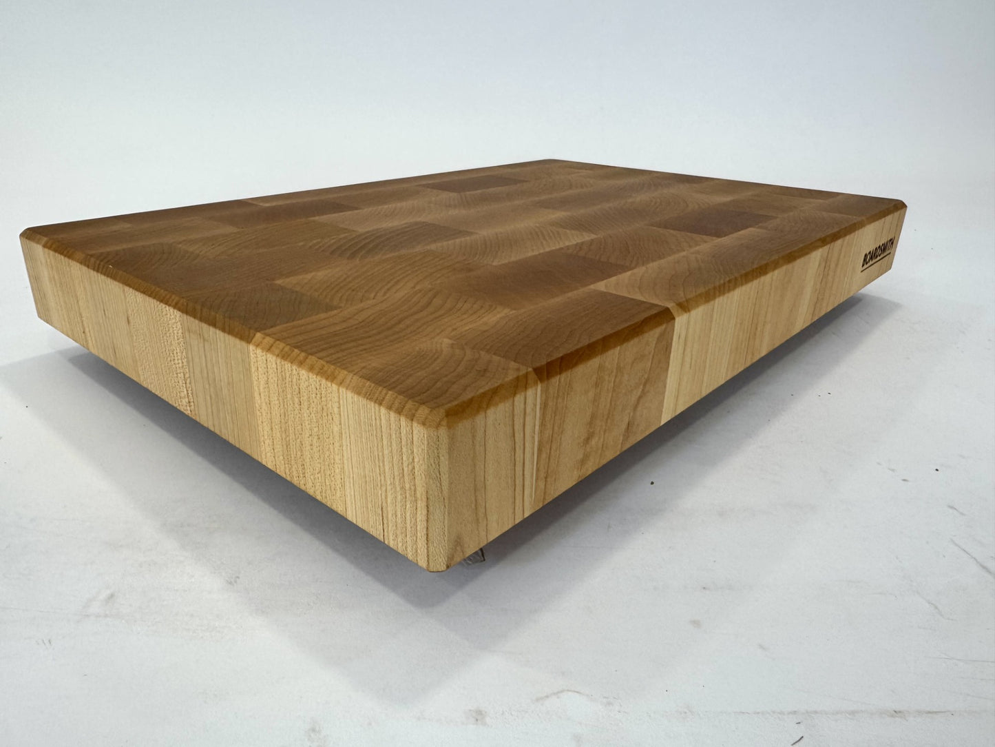 828 Maple 18 x 12 x 2