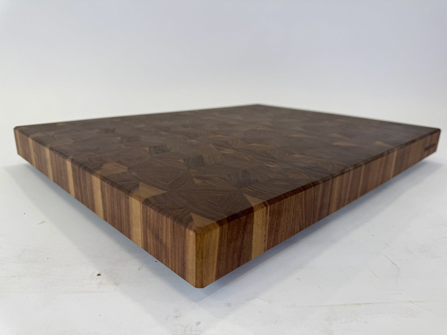 829 Walnut 25 1/4 x 19 x 2 One-Off Special Pattern