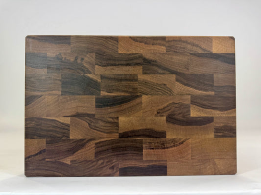 862 Walnut 18" x 12" x 2"