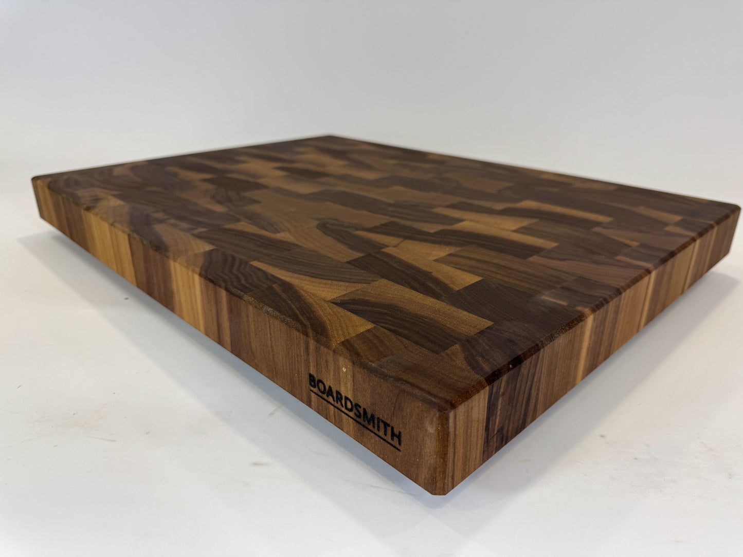 865 Walnut 24 x 18 x 2