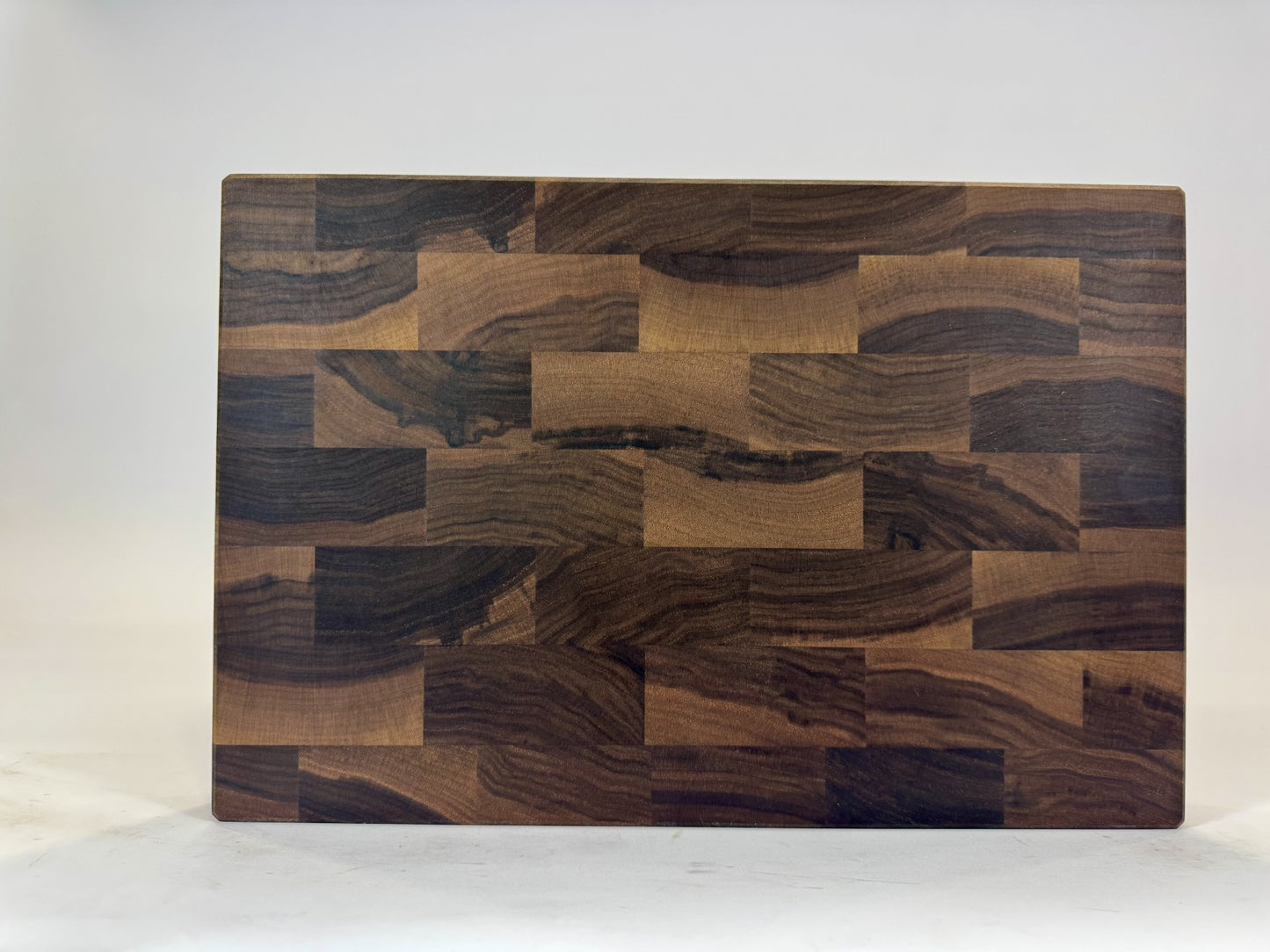 881 Walnut 18" x 12" x 2"