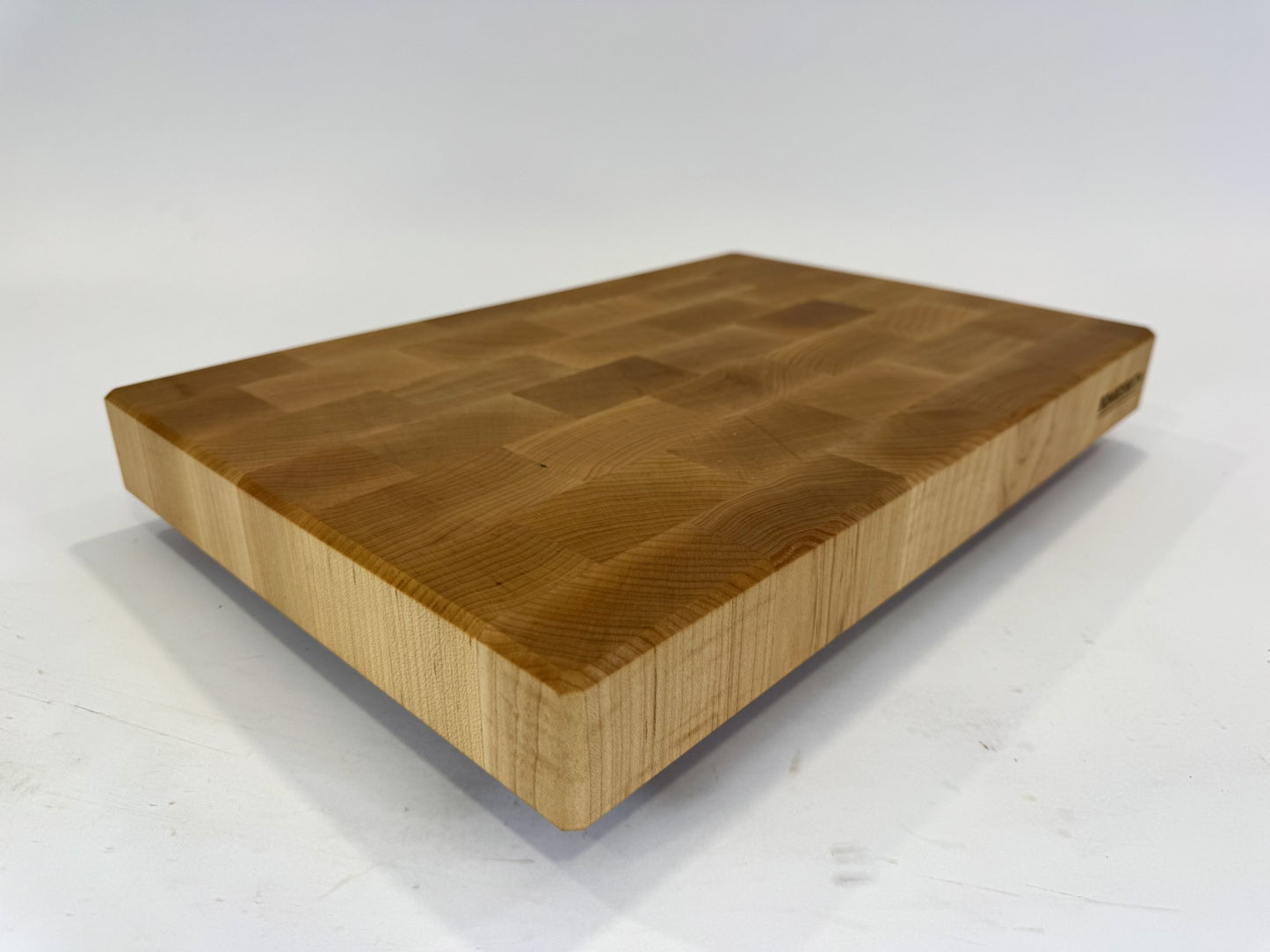 888 Maple 18 x 12 x 2