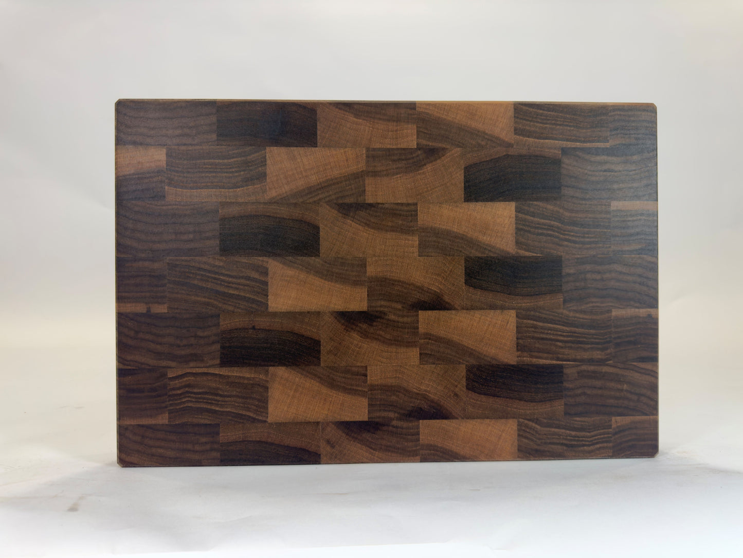 901 Walnut 18 x 12 x 2 One-Off