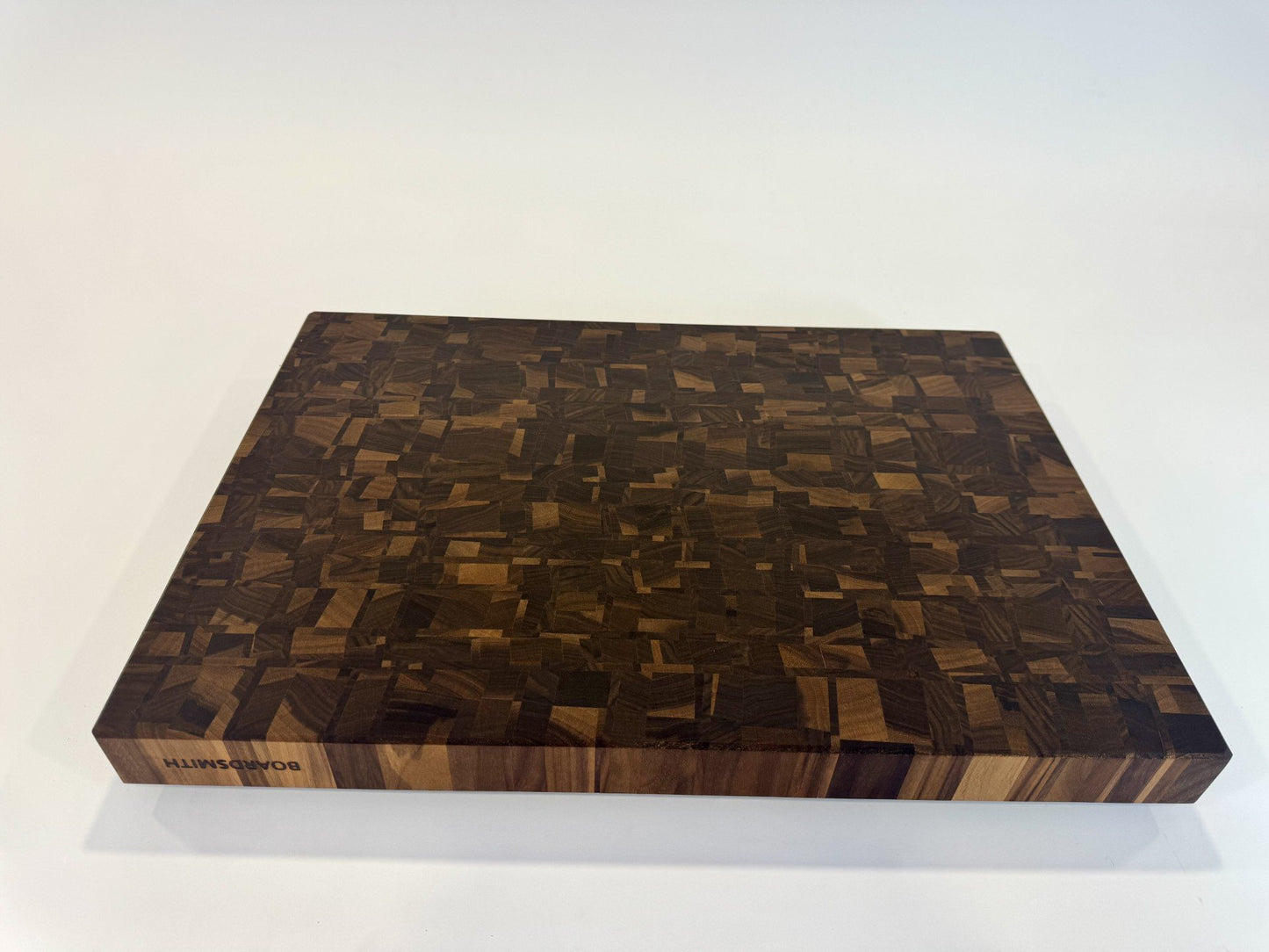 M004 Walnut Rectilinear Mosaic 24 x 17 x 2